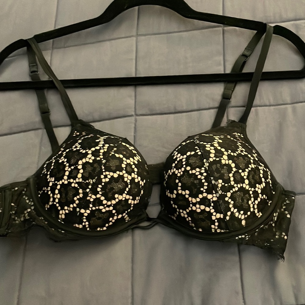 Victoria’s Secret Black Bombshell Bra